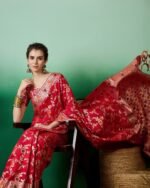 Women Floral Woven Saree with Contrast Border - Image 2